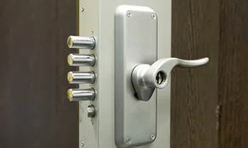 Springfield Locksmith Service Springfield, VA 703-640-3557 Springfield Locksmith Service Springfield, VA 703-640-3557